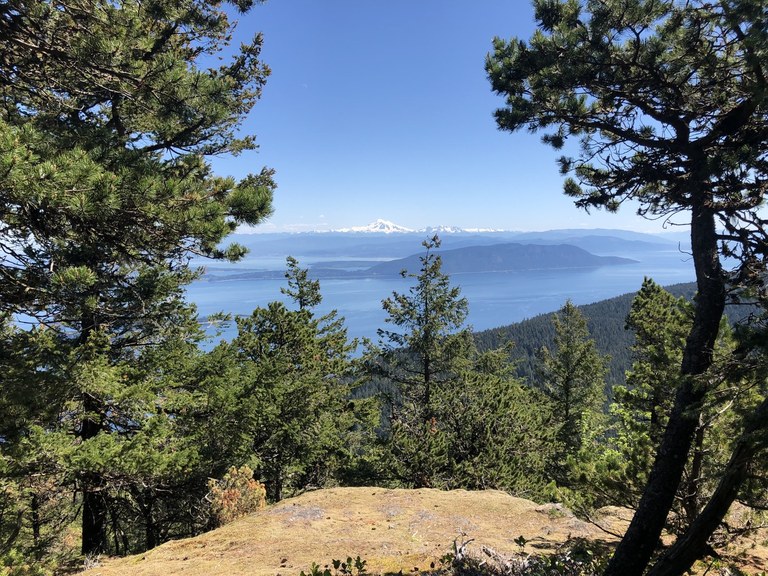 Views of Mount Baker from the summit. Photo by Josh_From_Seattle. 