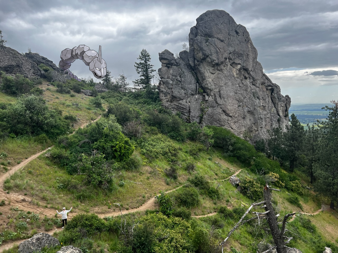 Onix behind the hill at the Rocks of Sharon in the Dishman Hills Conservation Area. Photo by Kurt's Hikes.