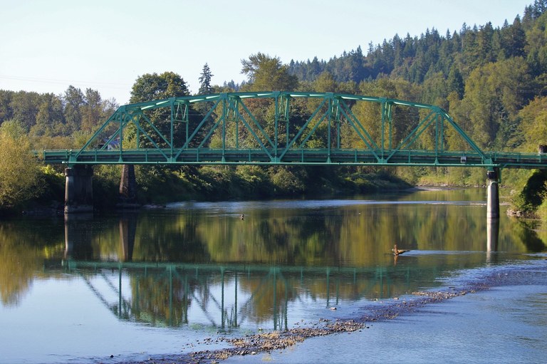Chinook Bend. Photo by wafflesnfalafel.