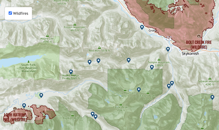 WTA's Hike Finder map, with fire overlay showing where fires are burning. 