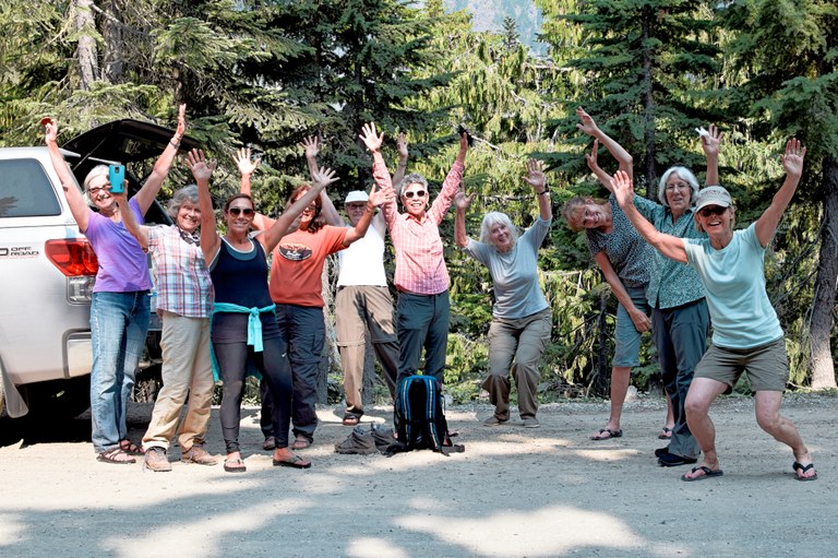 Hikers at Tolmie Peak parking lot. Photo by Charlcee Davis. 37731960802_c9dbcf8930_k.jpg