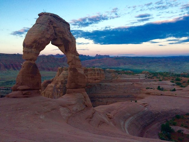 Hike-a-Thoning for Washington in Utah. Delicate Arch by Michelle Isaacson