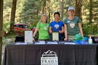Ambassadors connect hikers to trails and WTA's mission