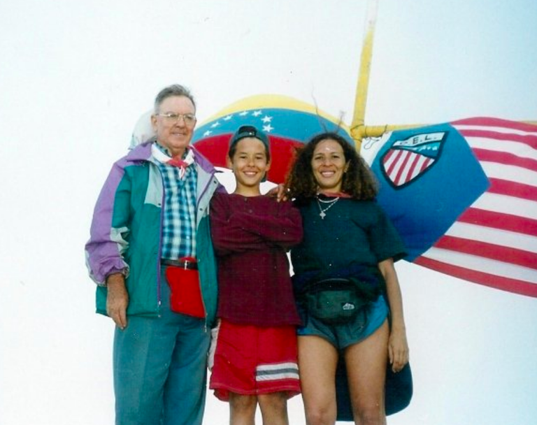 Diego & Mom, and Perico Galdos in Pico Naiguatá - Naiguata Peak (9,071 ft. 2,765 m.).png