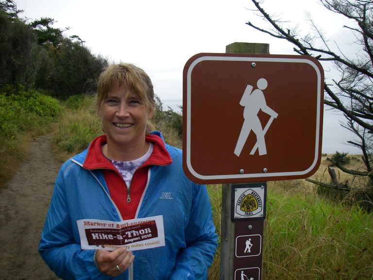 Washington State Parks "hiking trail" trail sign at Fort Ebey State Park. Photo by Wendy Wheeler Jacobs.