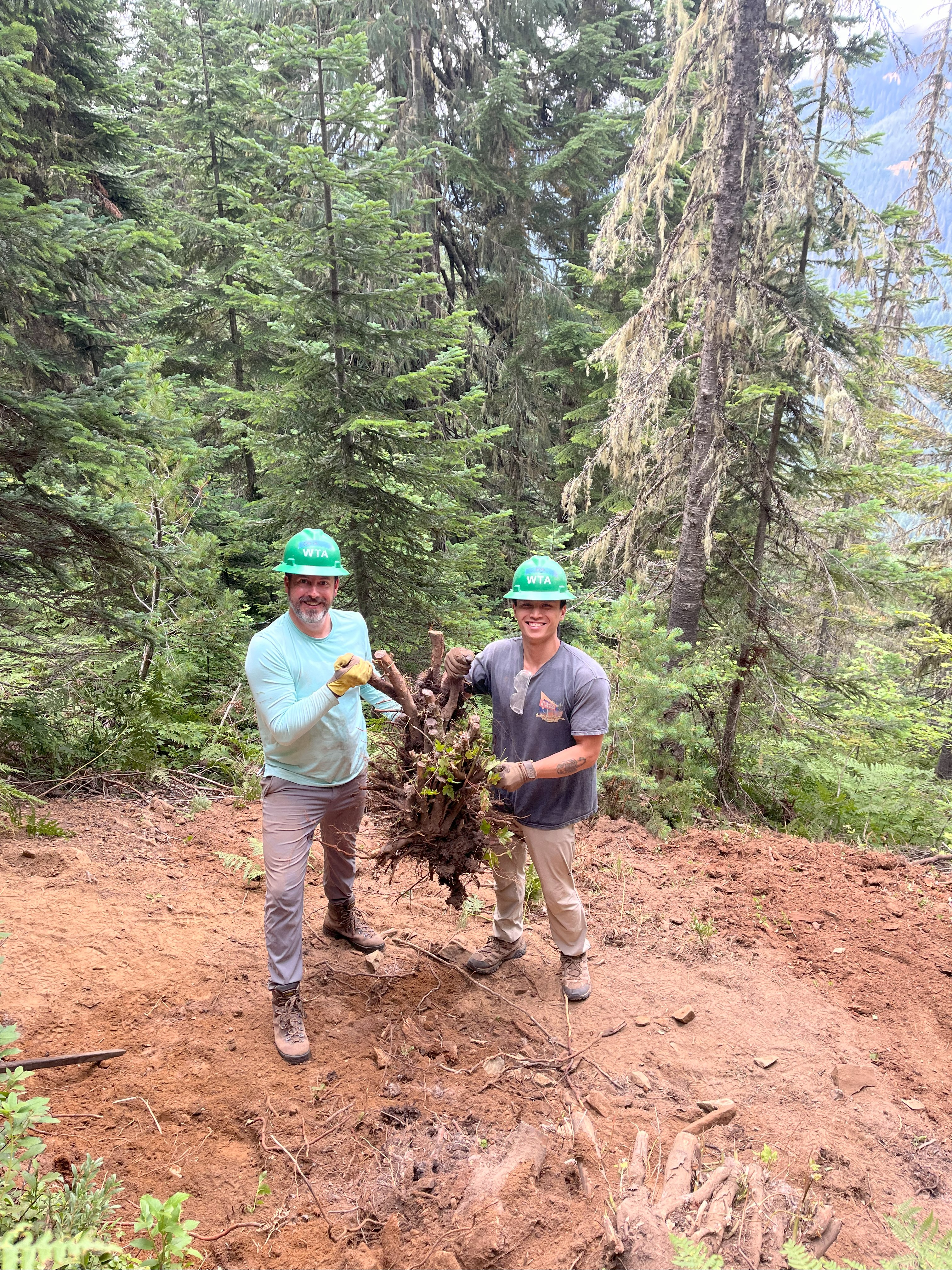 Staff from OR volunteer on Frog Mountain trail with WTA