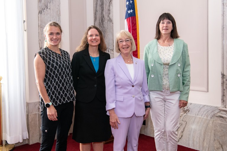 Representatives from WTA and partners meet with Sen. Patty Murray. 