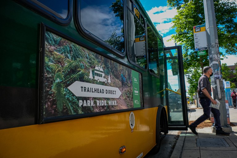 Trailhead Direct bus at a King County Metro stop in Seattle
