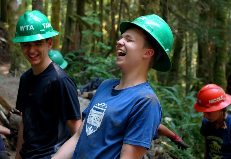 Youth Volunteers. Photo - McKenzie Carlson.jpg