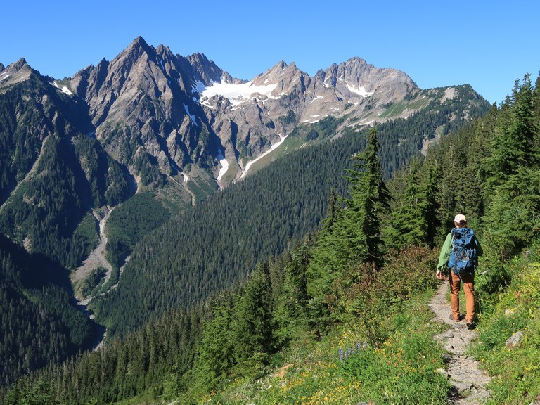 Hiker-with-background-mountains - 4-3.JPG