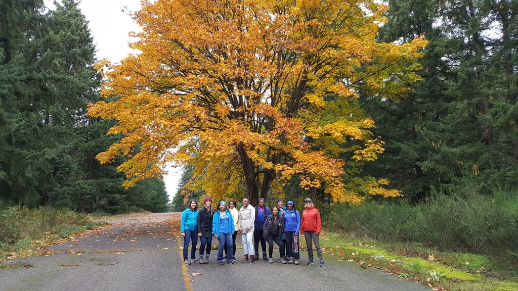 Girl Trek, WTA & USFS by Monika Derrien