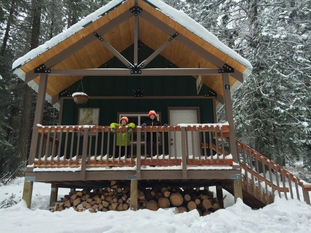 Snowshoe Hut in Mount Spokane State Park. Photo by Todd. 