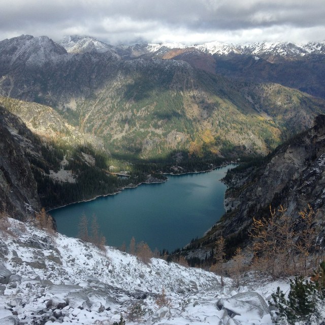 Trip reporter joejoezz caught the changing of the seasons as he neared the top of Aasgard Pass. Photo by joejoezz.