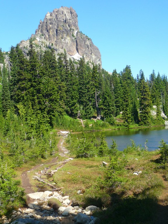 Pacific Crest Trail Oregon Hiking and Backpacking Tour