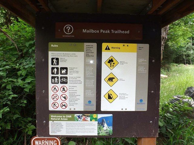 Mailbox Peak trailhead sign. Photo by omar090775