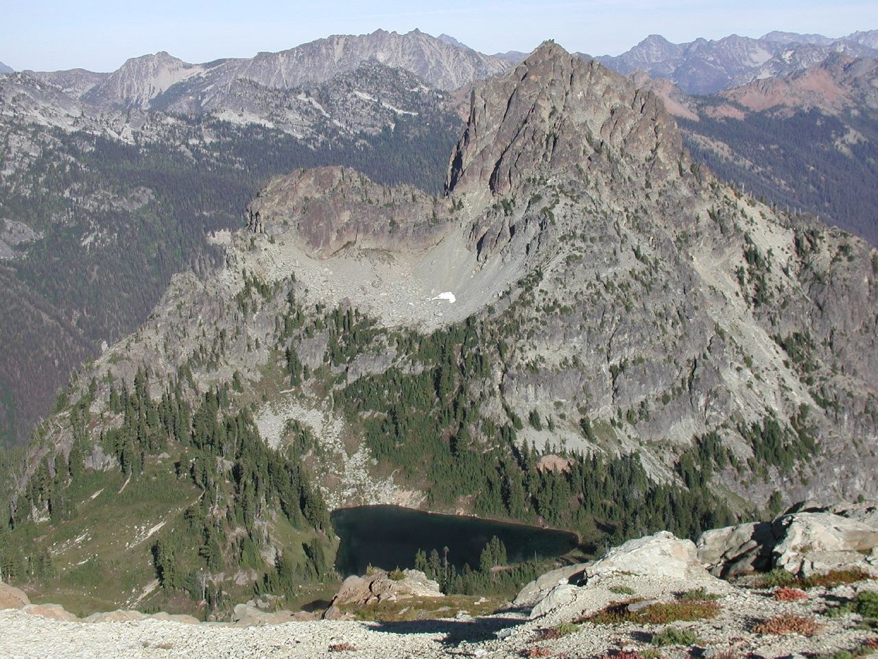 Cathedral Rock and Peggy's Pond from SE ridge of Mt Daniel, photo by Slugman