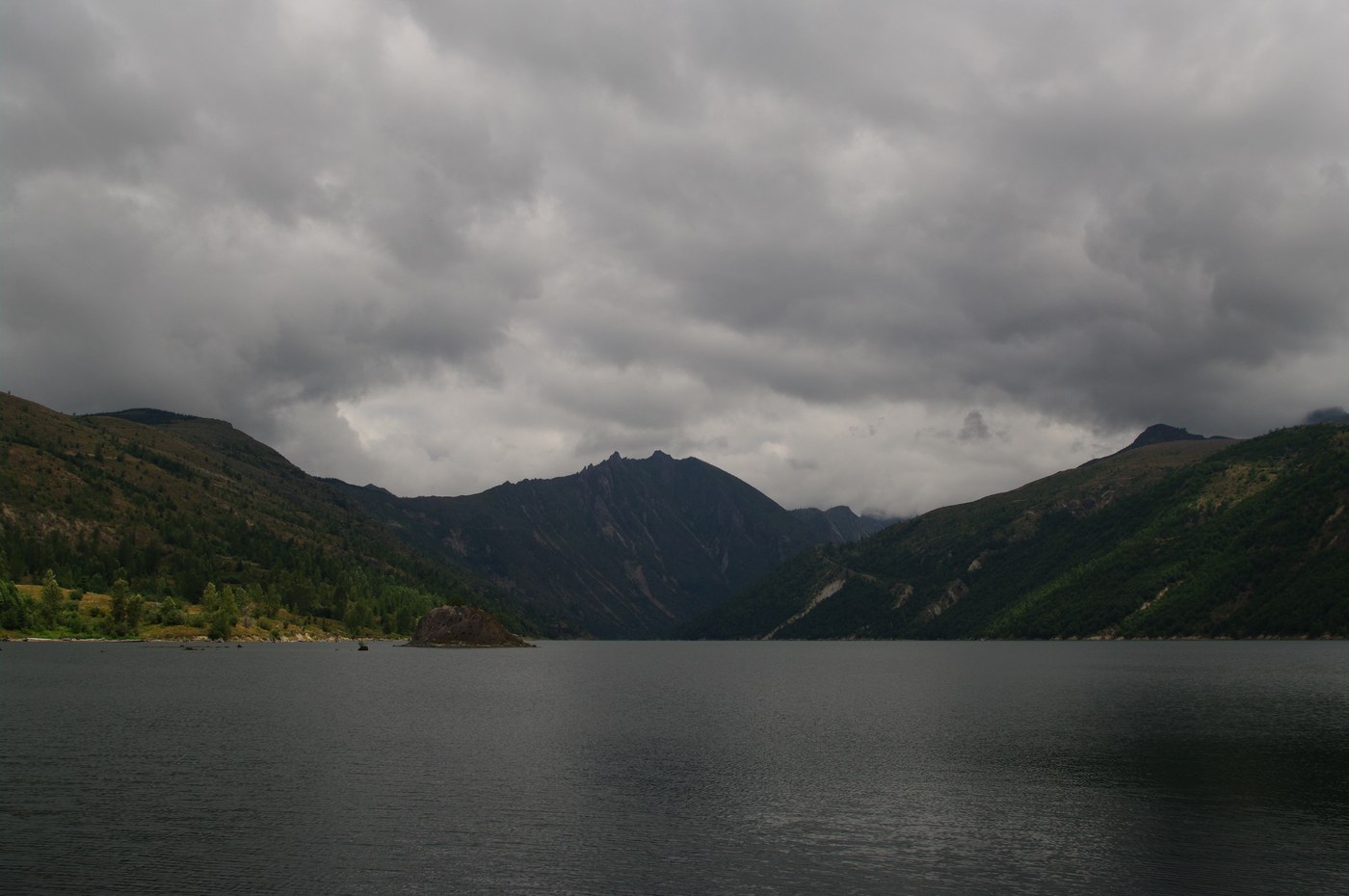 Coldwater Lake from Birth of a Lake Trail (Steve Payne)