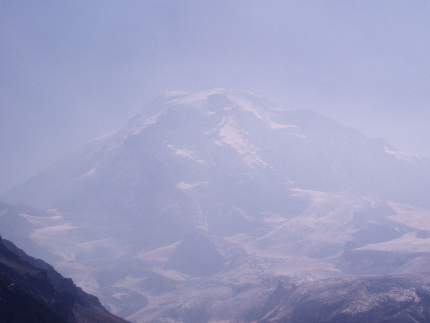 Mt Rainier from Eagle Cliff viewpoint