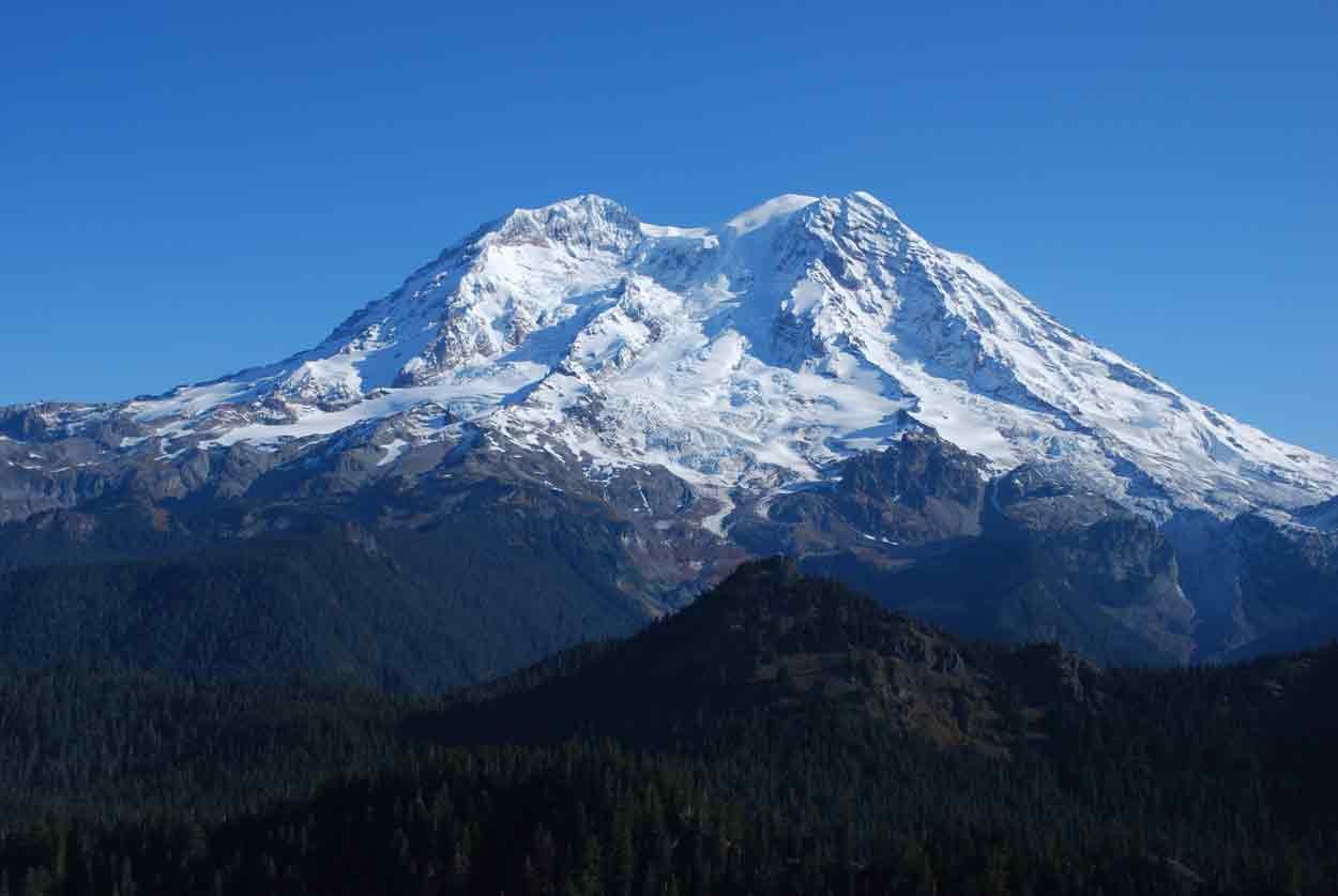 Mt. Rainier from Mt. Beljica