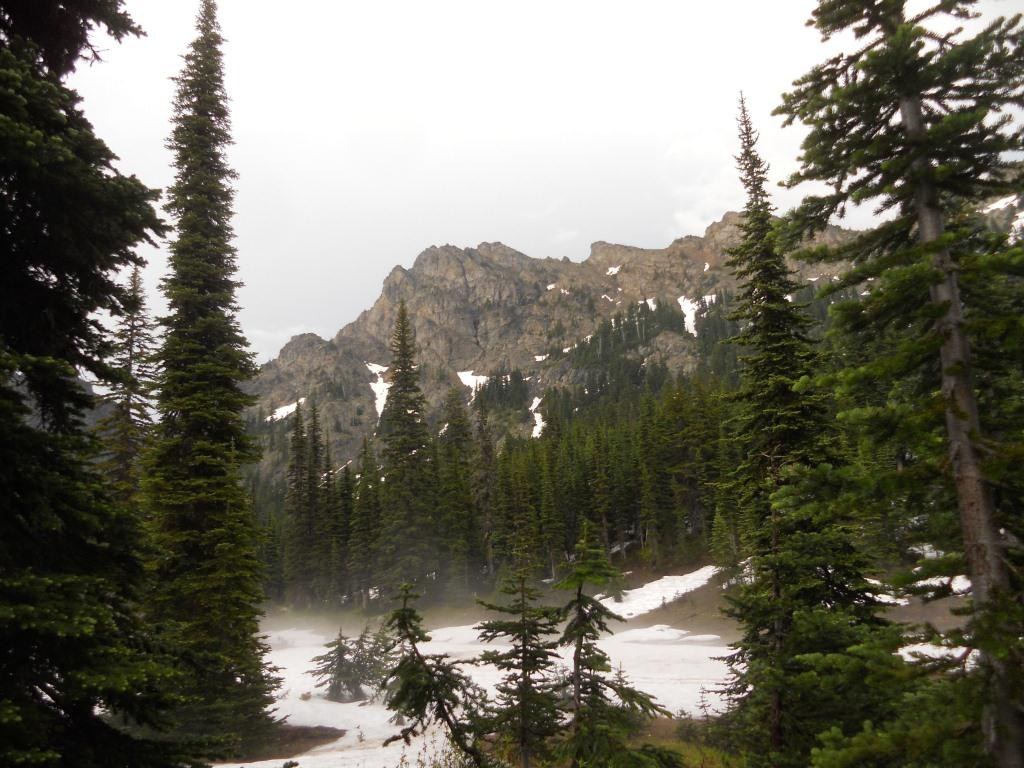 Esmeralda Peaks, from Gallagher Head Lake basin, after a thunderstorm. Photo by DestinationUp.