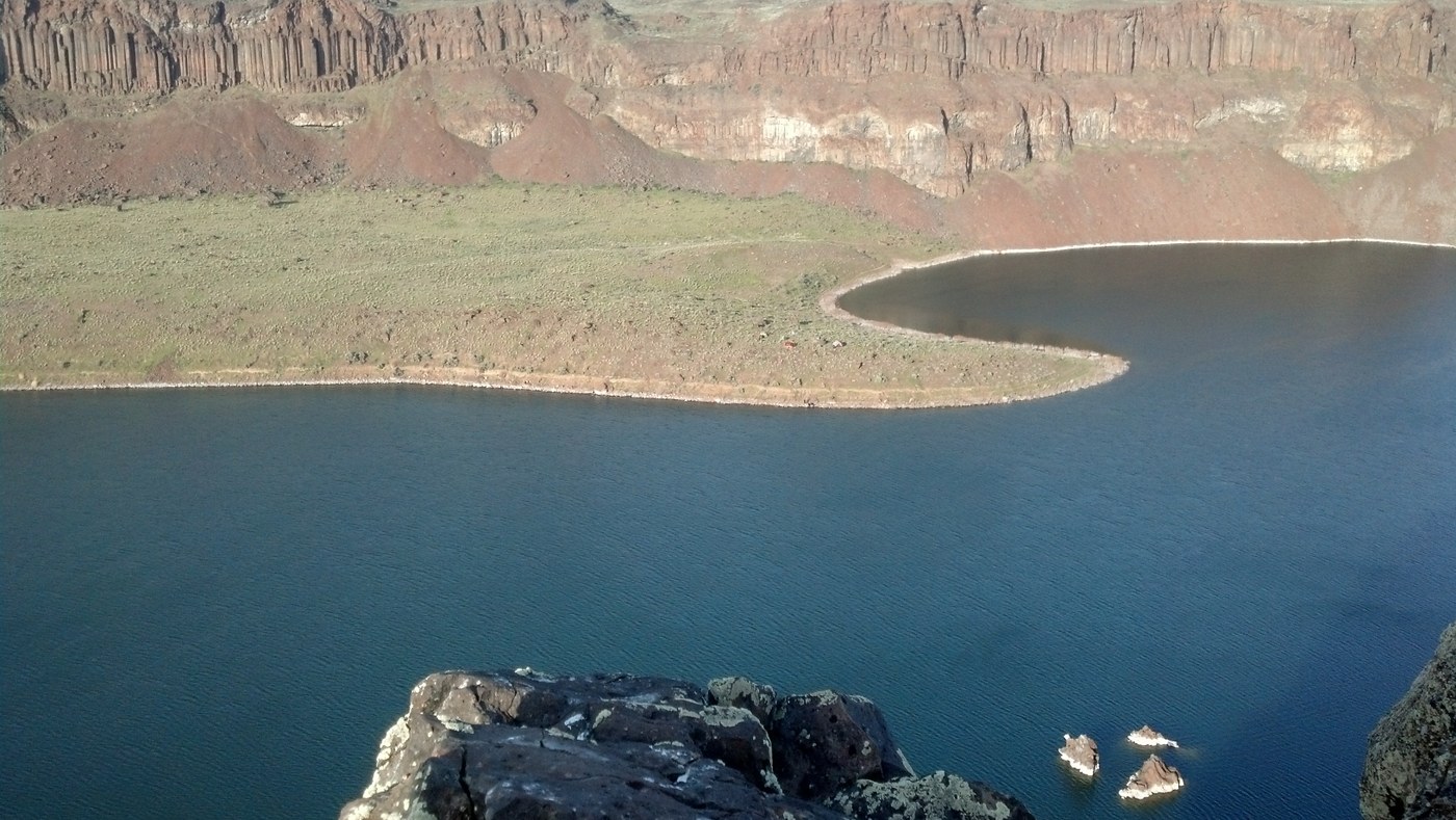 Looking down on Dusty Lake from the top of the southern cliff.