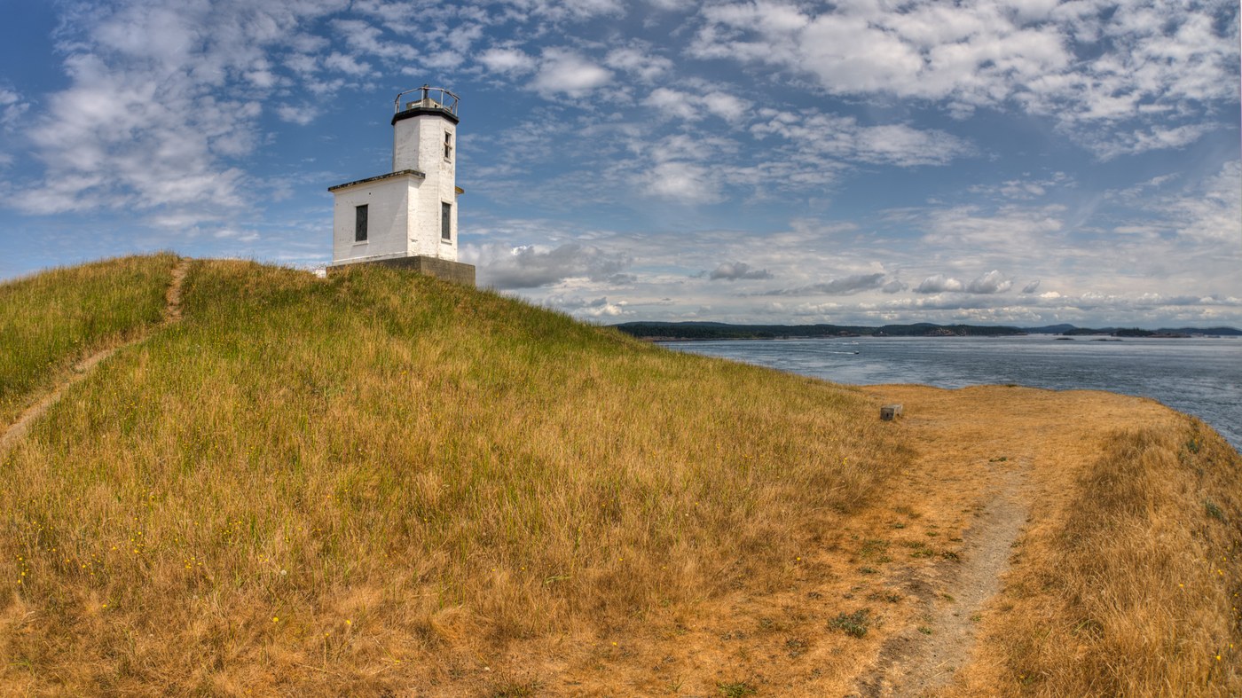 Cattle Point Lighthouse – photo: BillyWan