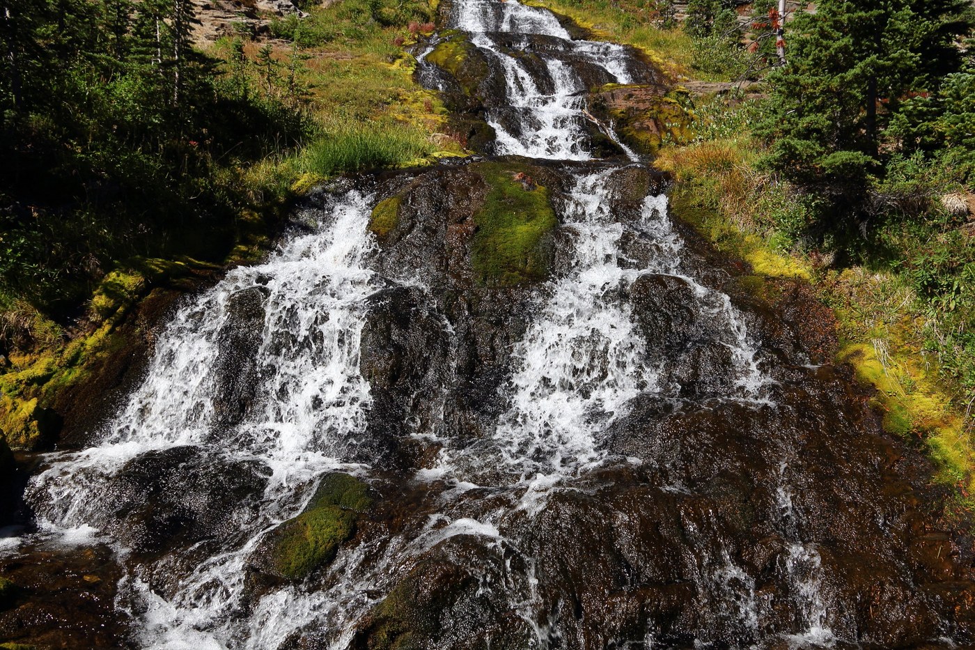 Killen Creek Waterfall along the PCT near the junction with Highline Trail # 114