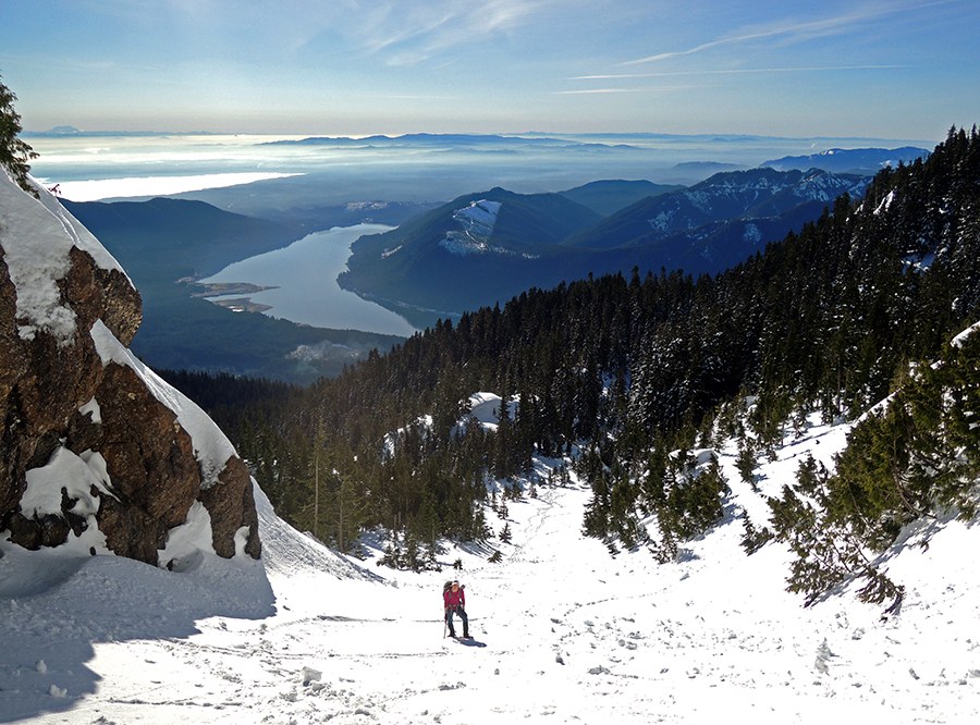 Avalanche chute