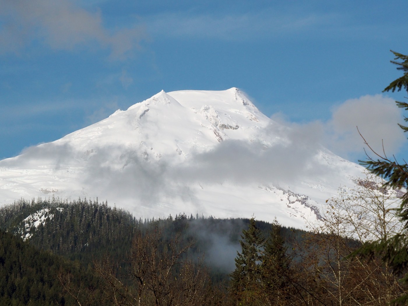 Glimpse from the Baker lake Road.