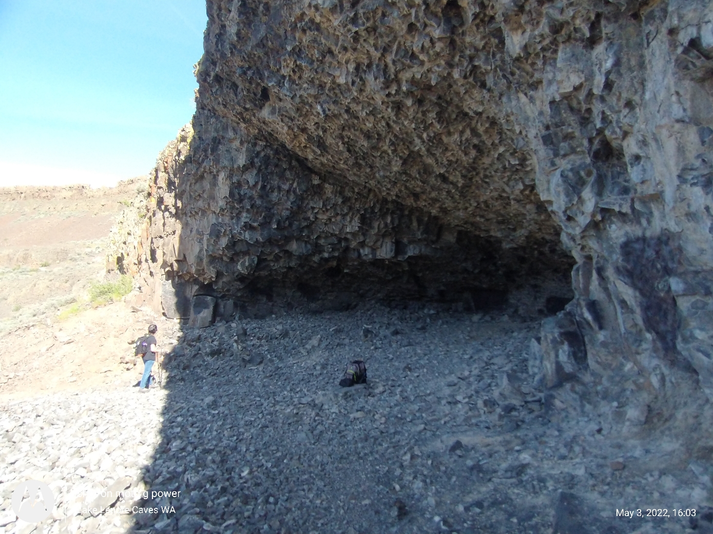Lenore Lake Caves — Washington Trails Association