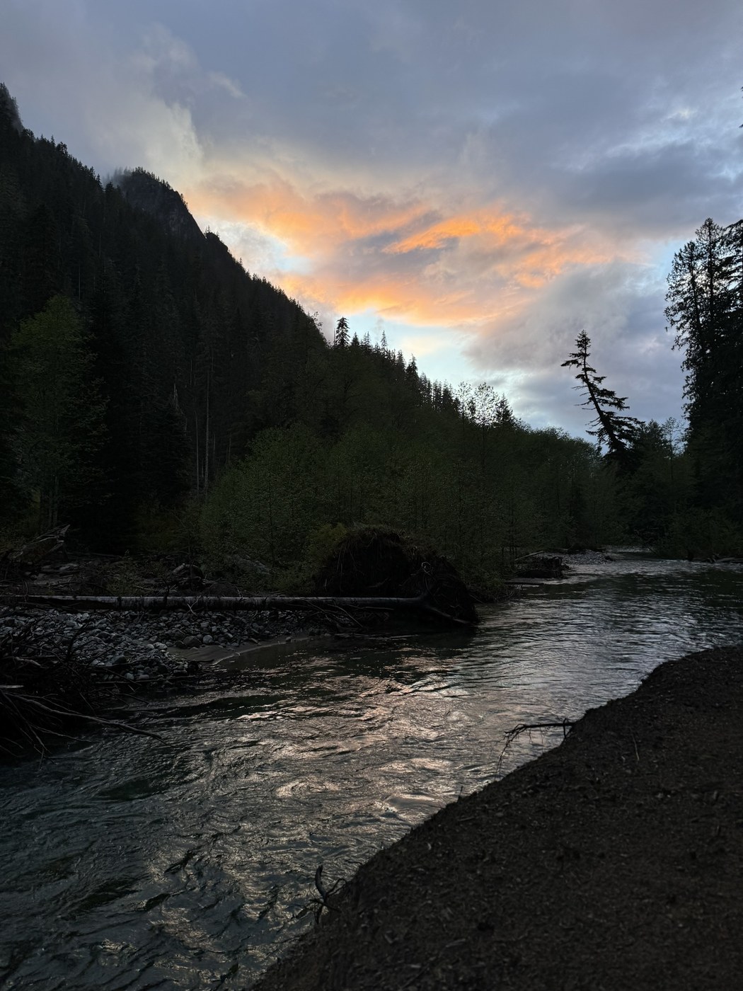 East Fork Foss - Necklace Valley by Freebaguettes