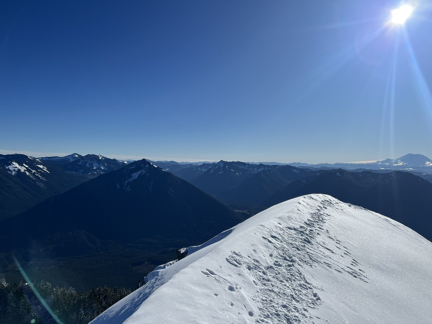 Mount Si via Mount Teneriffe Trail by WifeHusbandPuppy