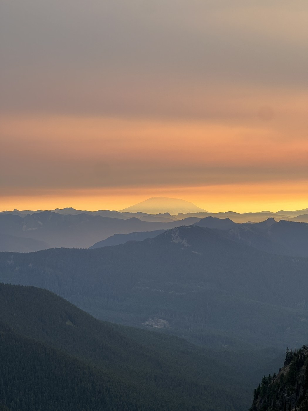 Mt St Helens from Jordan Basin by cmshow