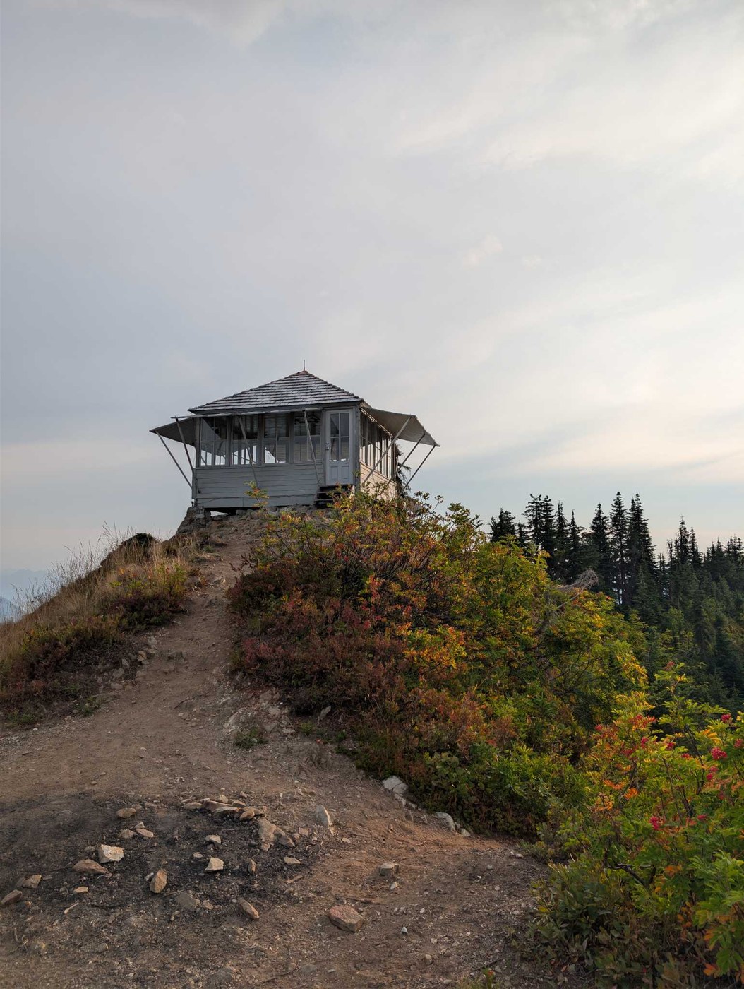 Evergreen Mountain Lookout by pnwhiker22