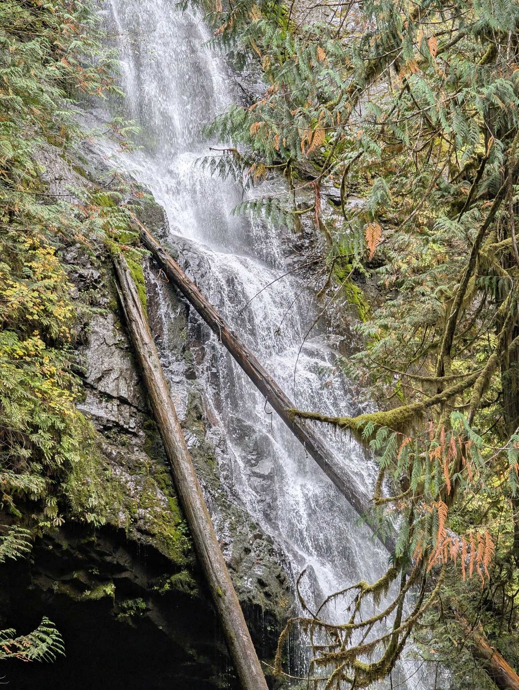 Murhut Falls by Mancunian_hiker